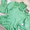 Blusa Verde Bandeira, em Seda Espelity, Manga Longa, Punho Largo, Lara Valentina BM1146