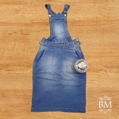 Salopete Jeans com stretch, detalhe trançado, botões e ziper, bolsos Saia Bella BM0054