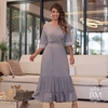 Vestido Midi, Cinza, Malha Buclê, Busto Transpassado, Lastéx Cintura, Manga Sino, Guipier, Tam. Único, Veste M/GG BM1210