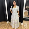 Vestido Longo Branco, Voil Bordado, Aplique Sianinha, Forro, Cinto, Kauly BM1185