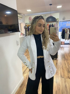 Blazer Comprido, Branco, Alfaiataria, Botões Dourados Frontal e Manga, BM1008B - comprar online