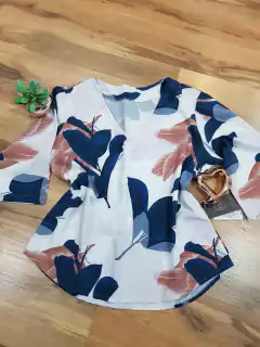 Blusa em Crepe Especialit, Lara Valentina BM0186