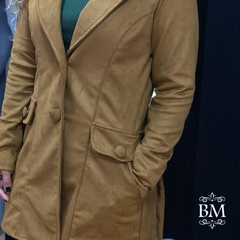 Casaco Sobretudo, Suede, Caramelo, Fechamento Botão, Bolso Frontal, DZ BM0972 - comprar online