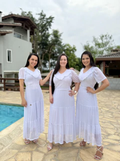 Vestido em Tule, Branco, Fio Lurex Prata, Forrado, Lastéx Cintura, Detalhe Babado Frontal, Collucci BM1306B - comprar online