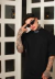 CAMISETA OVERSIZED GOLA ALTA BORDADA GLORIOUS na internet