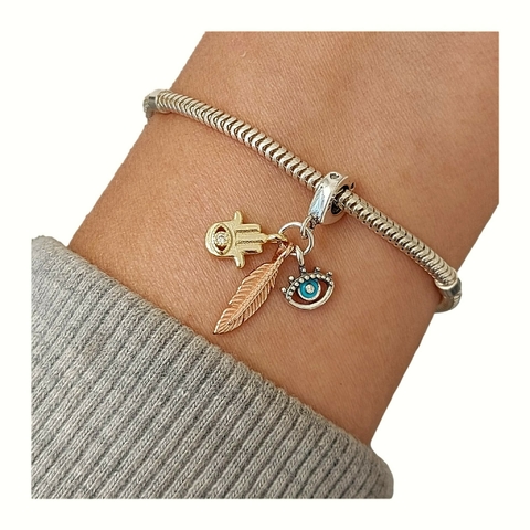DIJE CHARM NODELO MANO PLUMA Y OJO / PLATA 925