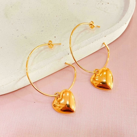 Brinco argola coração - banhado a ouro 18k -