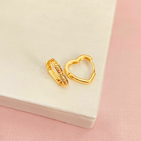 Brinco argola coração desenhado - banhado a ouro 18k