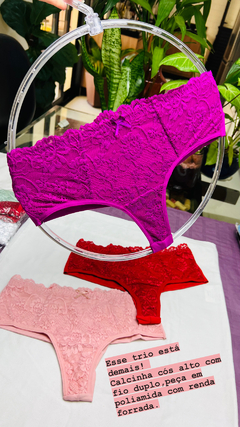 Kit Com 3 Calcinhas Com Renda Forrada - Fio Duplo e Cós Alto - Pink, Rosa E Vermelho