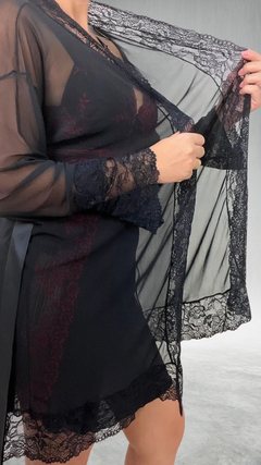 Robe preto de tule e renda