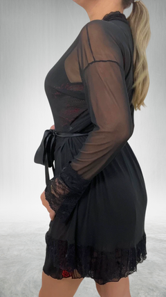 Robe preto de tule e renda