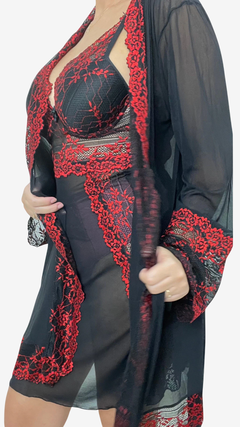 CAMISOLA COM BOJO, TULE E RENDA BICOLOR, COM CALCINHA - PRETO COM VERMELHO
