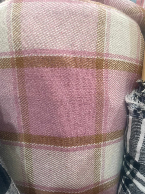 camisero escoces rosa