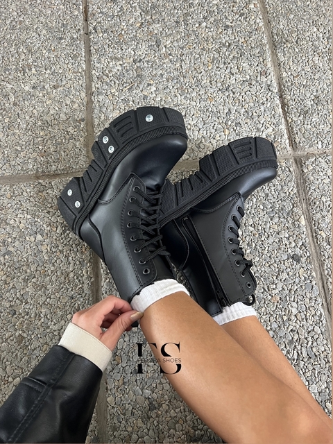 TROYA boots - comprar online