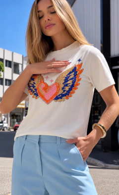 Camiseta Asa Colorida Pedraria