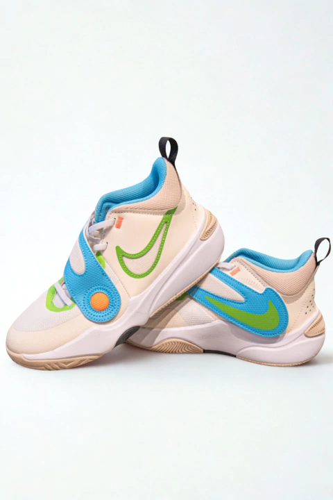 TEAM HUSTLE D11 "Pale Ivory Action Green" - comprar online