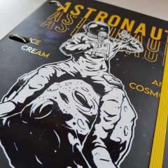 Carpeta Astronaut en internet