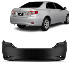 Carro Toyota Corolla prata modelo 2012 visto de trás e parachoque traseiro preto novo para Corolla 2012 e 2013