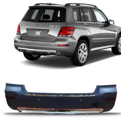 Mercedes-Benz GLK 220 cinza visto de trás com parachoque traseiro completo destacado separado