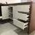 (Classe A) Mesa para Escritório em L Chefia com 2 Portas 3 Gavetas em Tamburato Y37 Freijó Com Branco - loja online