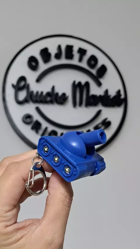 Llavero tanque grande con luz y sonido