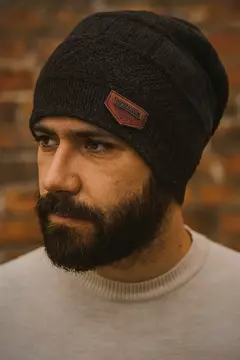 Gorro de lana con piel interna