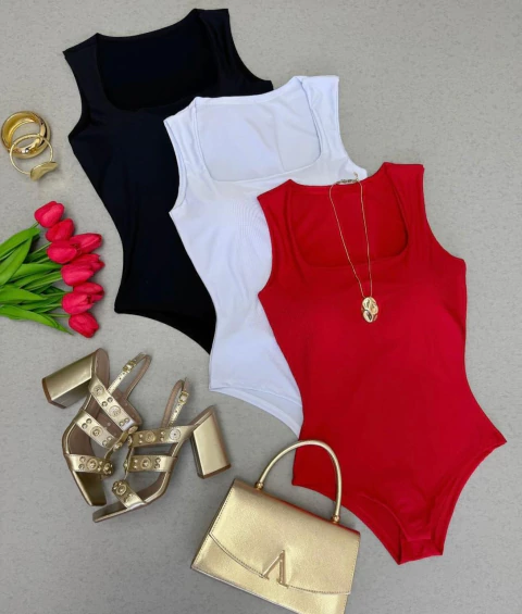 Body Decote Reto Lorena - comprar online