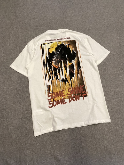 Camiseta Blunt Regular Redrum (New White) - comprar online