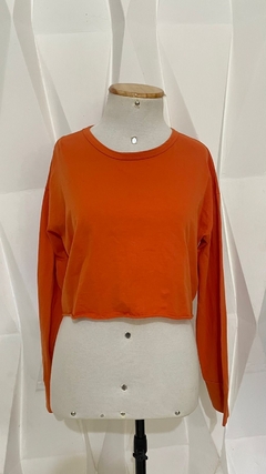 blusa manga longa laranja