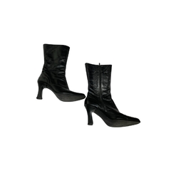 bota de couro com salto - comprar online