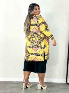 Cardigã estampado na internet