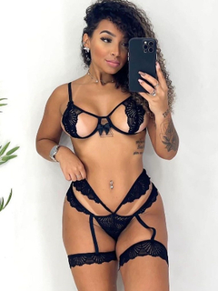Conjunto Anastacia sensual. Com perneira e renda altamente confortavel para seu momento especial.