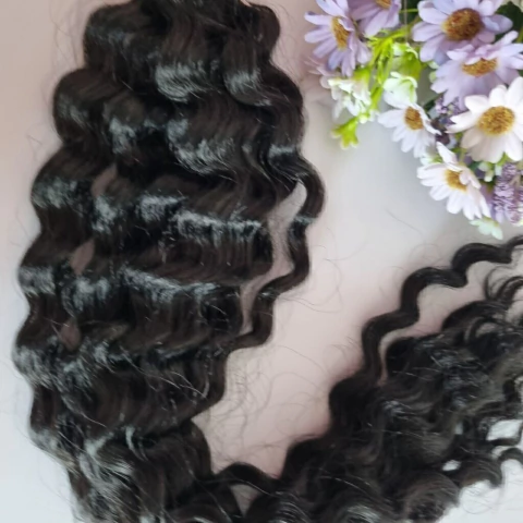 Cabelo ondulado Preto - Clara