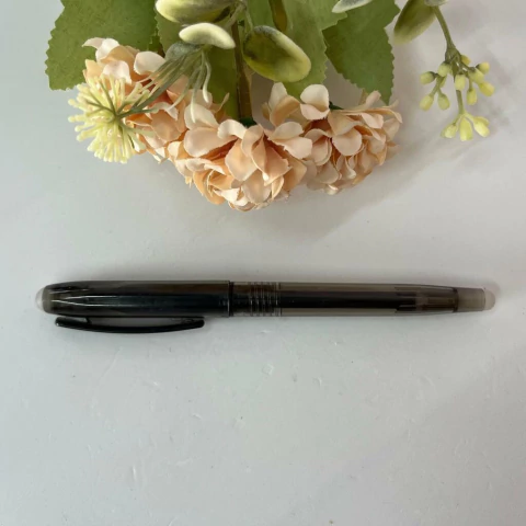 Caneta Fantasma Preta