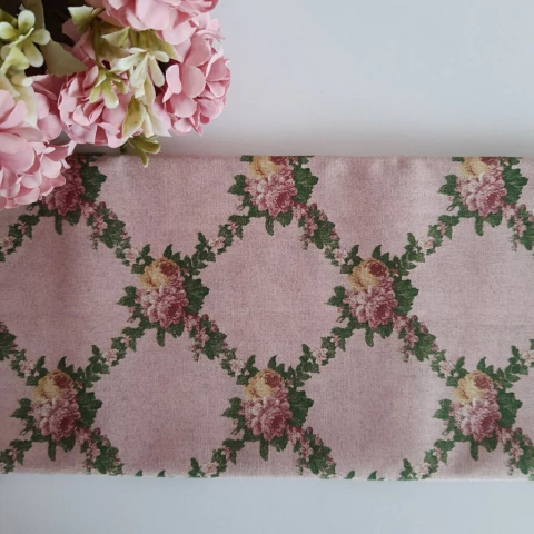 Tecido Floral Fundo Rosa Vintage