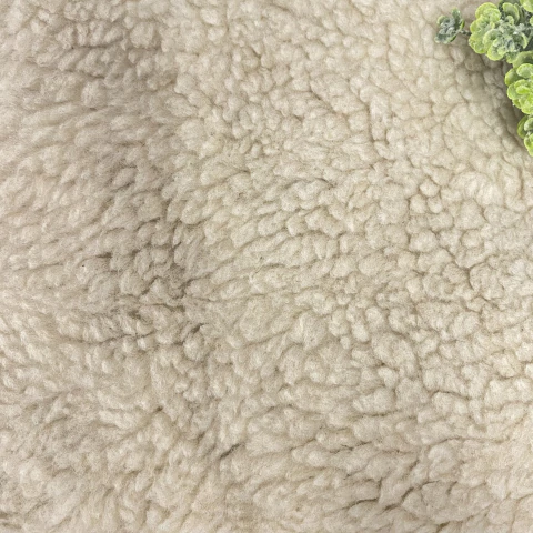 Carapinha bege Antigo