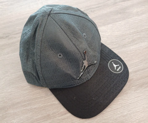 Gorro jordan talle 1-2 años
