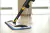 Esfregão de Limpeza Pulse Amarelo incluso 2 Mops Rubbermaid - comprar online