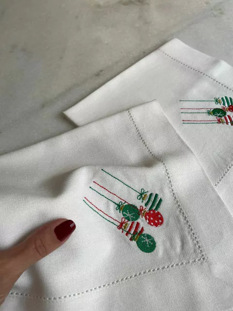 Guardanapo Memórias de Natal Bolas Ajour LINHO