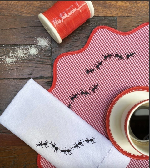 Guardanapo Linho Formiga Bordada