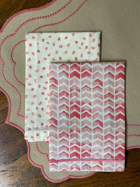 Guardanapo Floratta Chevron Rosa Moldura Bordada Rosa