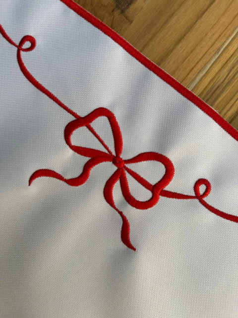 Lugar Americano Impermeável Retangular Laço de Fita Vermelha - comprar online