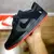 Dunk SB “Preto/Vermelho” na internet