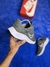 Nike "Cinza/Branco" na internet