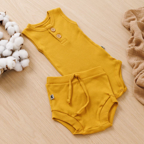 Conjunto Comfort Premium Body Regata Botão e Bloomer Amarelo Sol