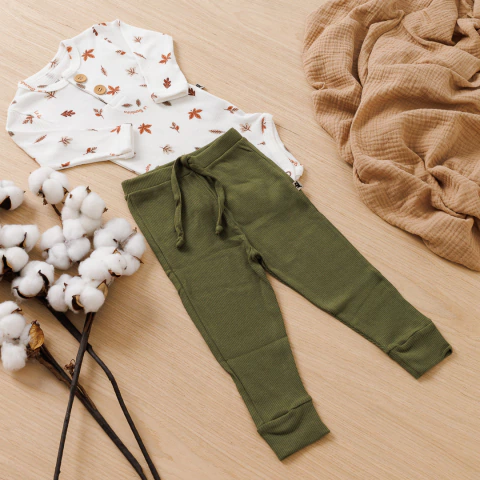 Conjunto Body Manga Longa Folhas e Calça Floresta Comfort Premium