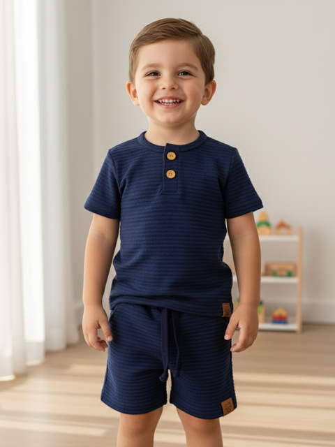 Conjunto Infantil Menino Malha Trançada Algodão + Bermuda com Bolsos Funcionais - comprar online