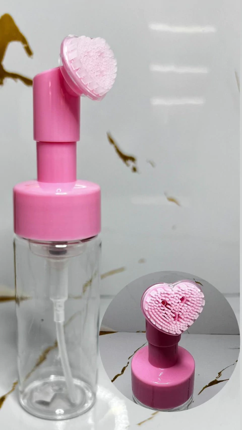 ESPUMERO CON CEPILLO DE SILICONA 100 ML ROSA