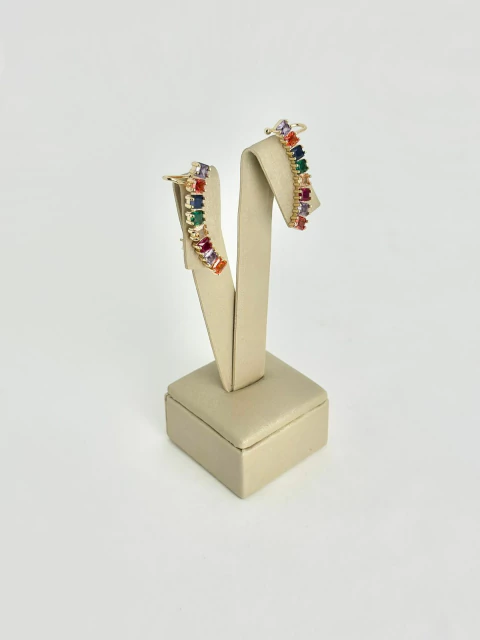Ear cuff navetes coloridas - dourado