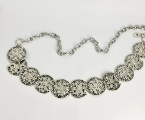 Cinto metal - bolas prata envelhecido